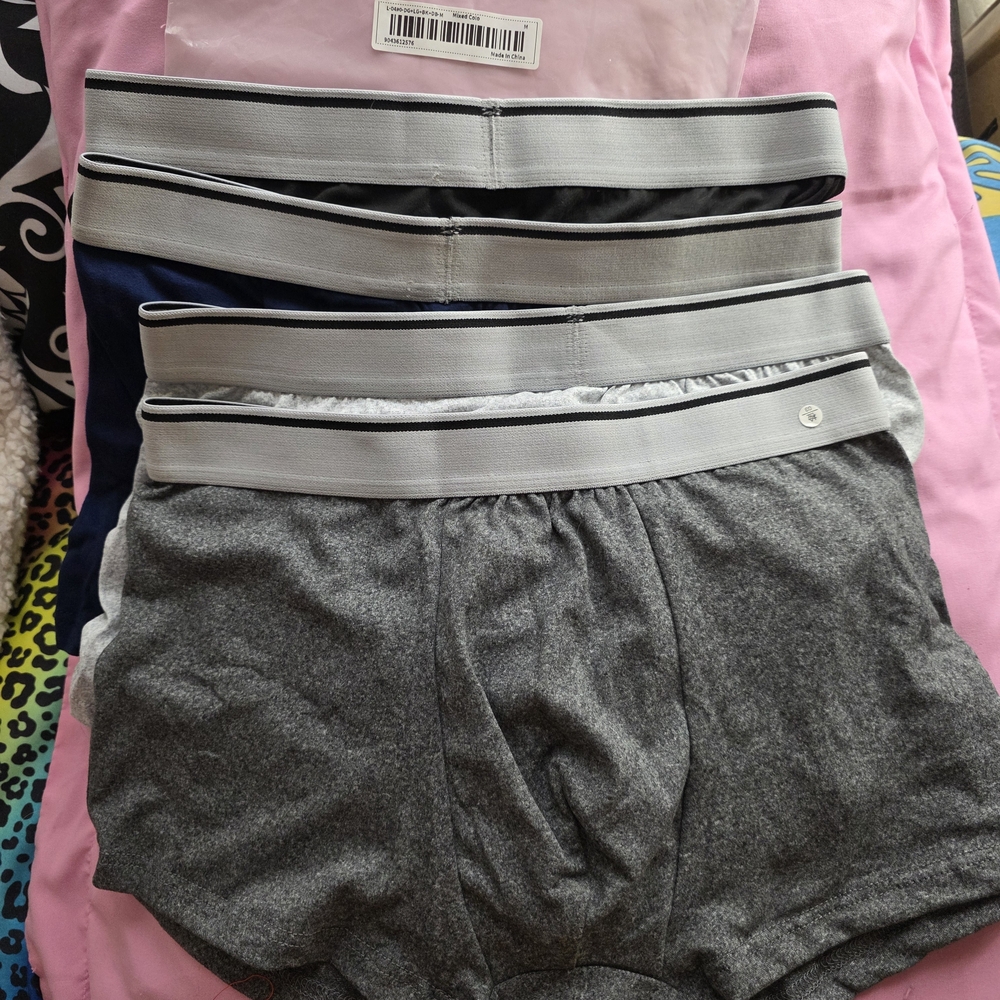 NEW 4 PIECE  SET SMALL  MENS BOXER  BRIEFS.